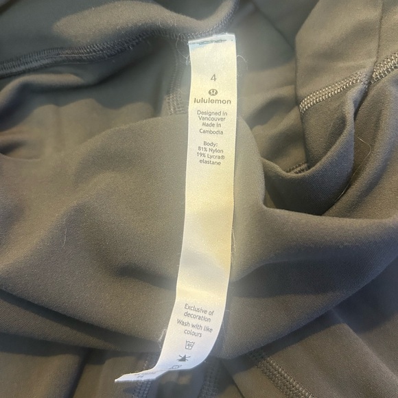 Lululemon gray leggings - Picture 4 of 4